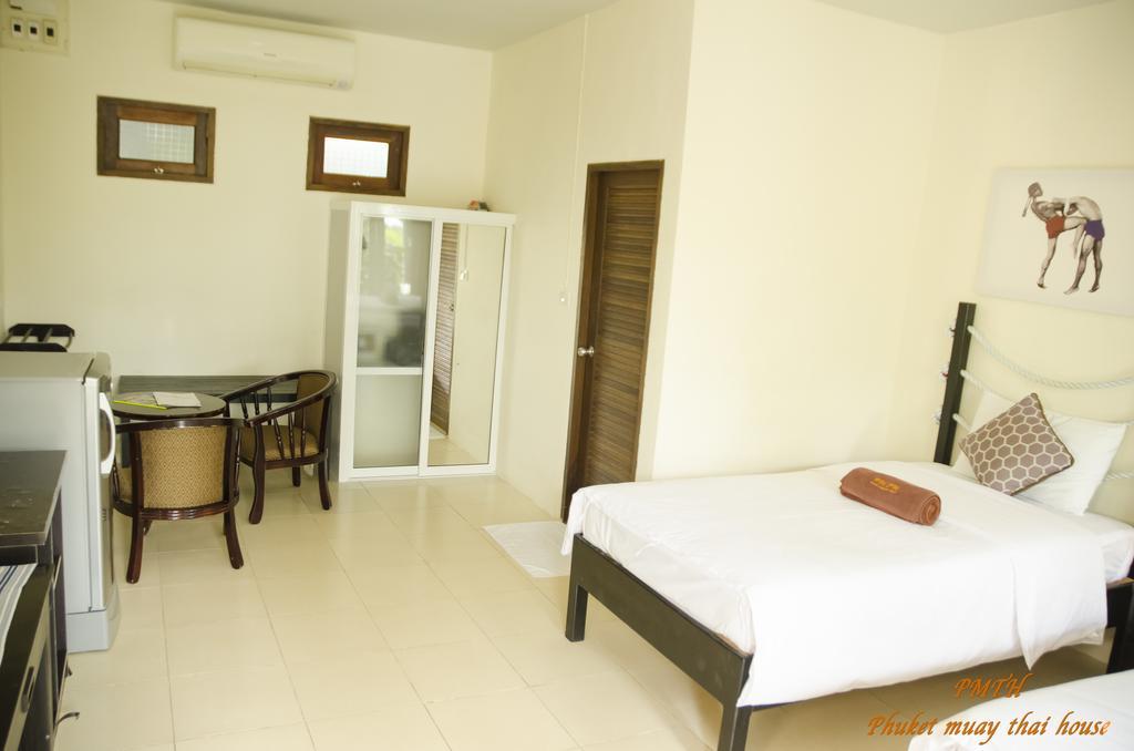 Phuket Muay Thai House Chalong Eksteriør bilde