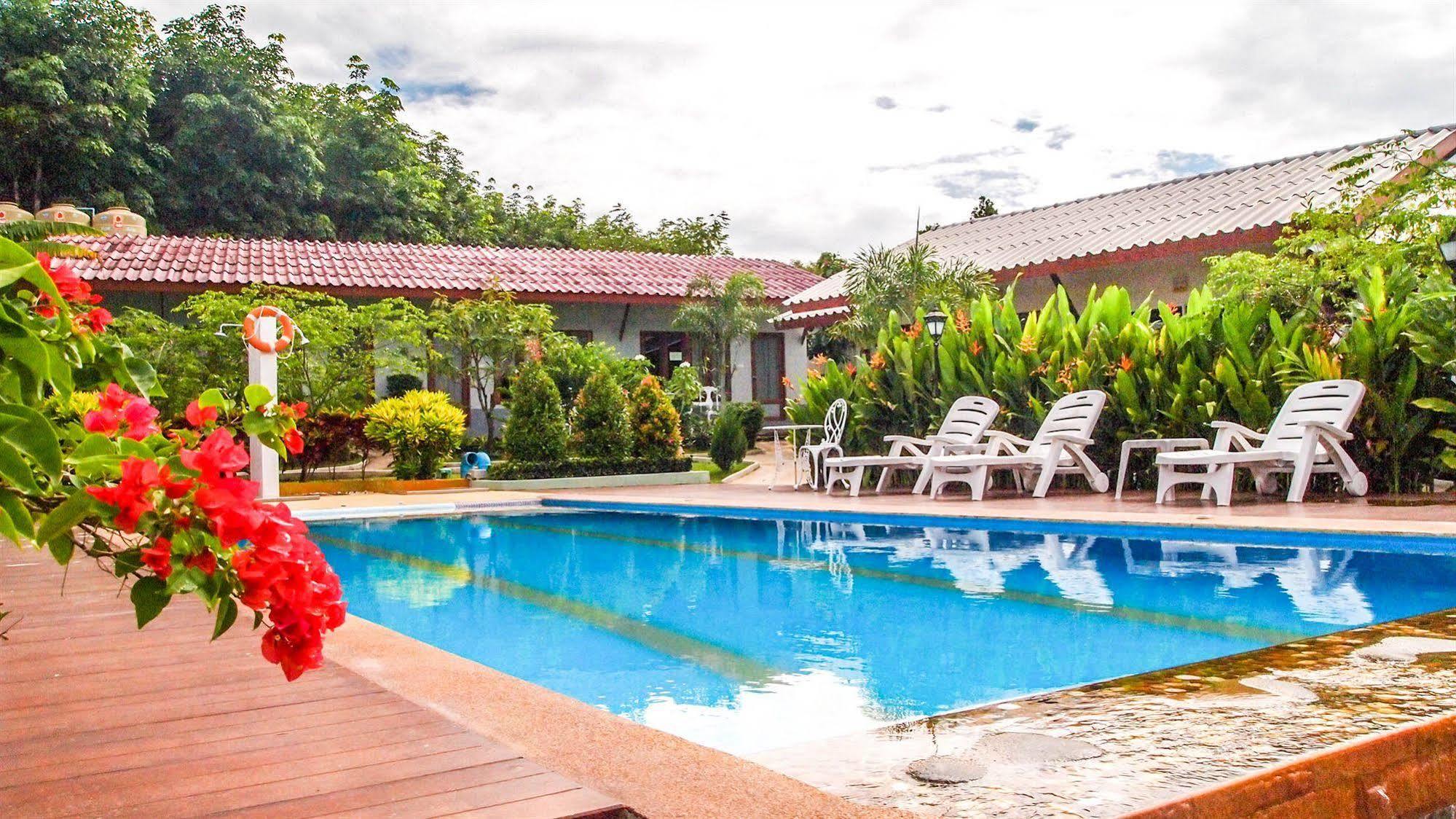 Phuket Muay Thai House Chalong Eksteriør bilde